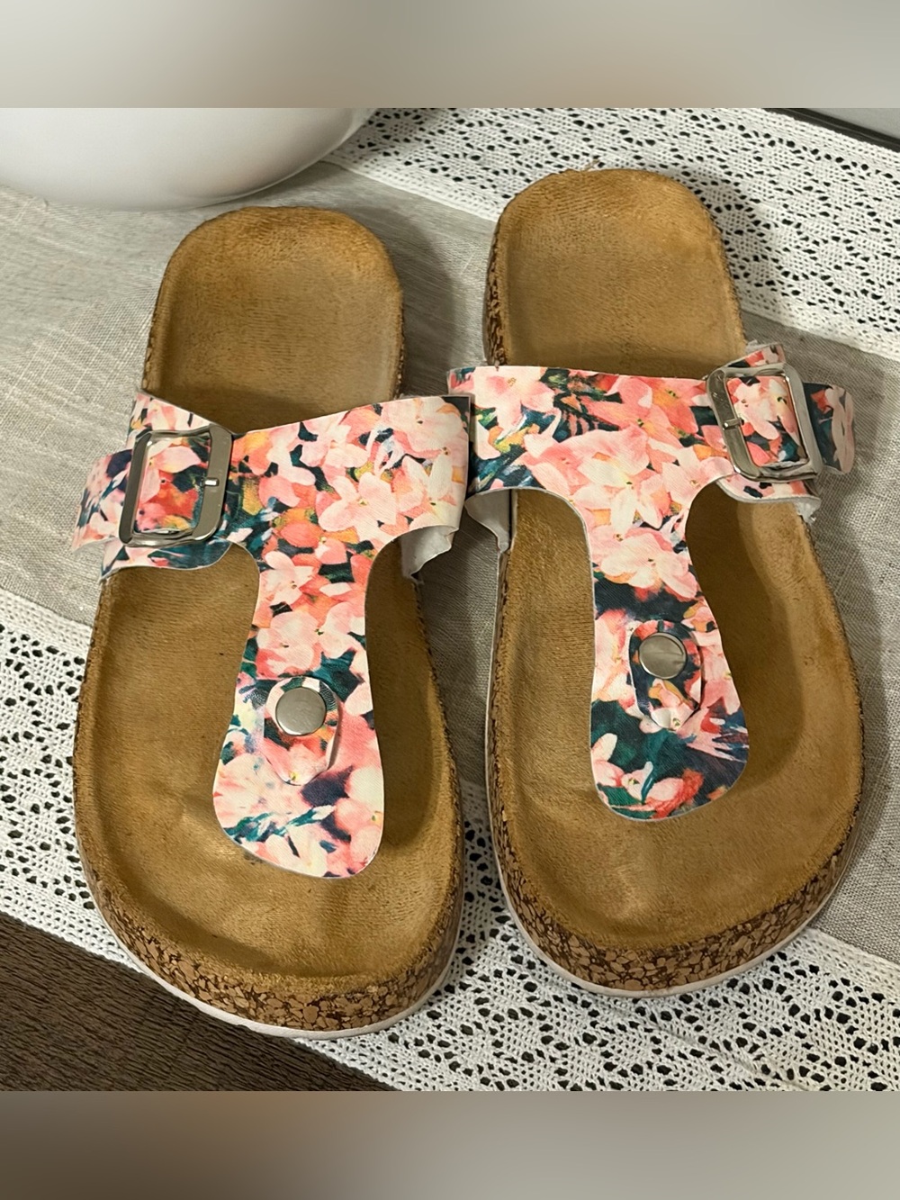 Maurice’s size 8. Floral Pink T-Strap Cork  Sandals - Women's Comfort Slides